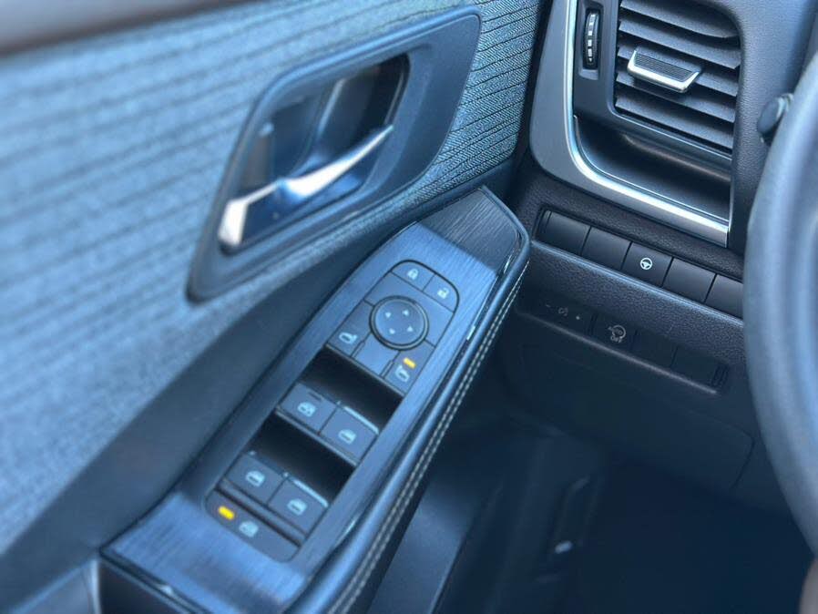 Vehicle view 12