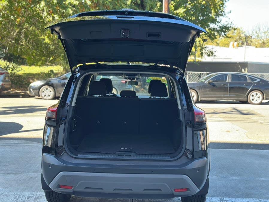 Vehicle view 7