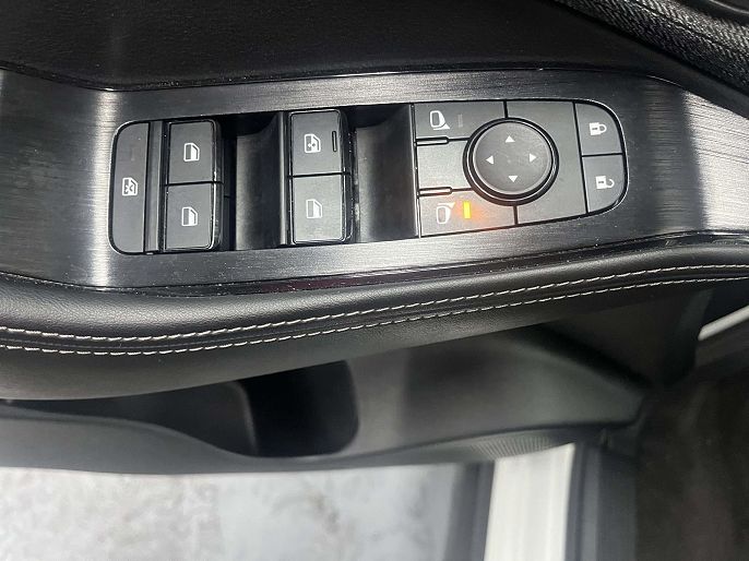 Vehicle view 17