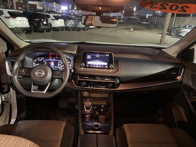 Vehicle view 16