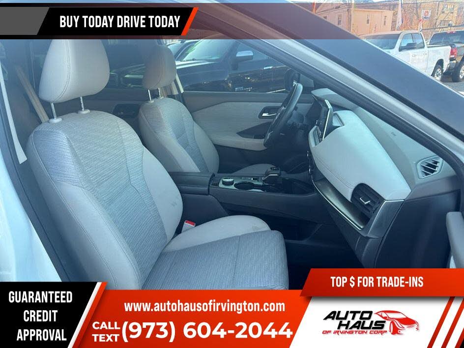 Vehicle view 17