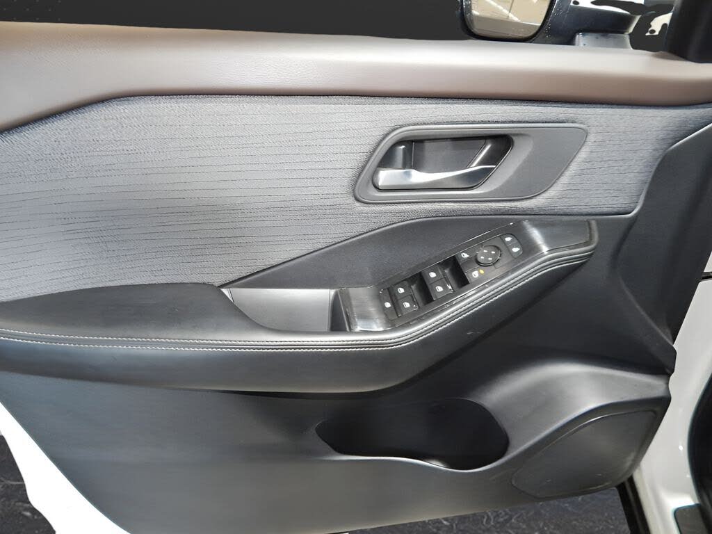 Vehicle view 13