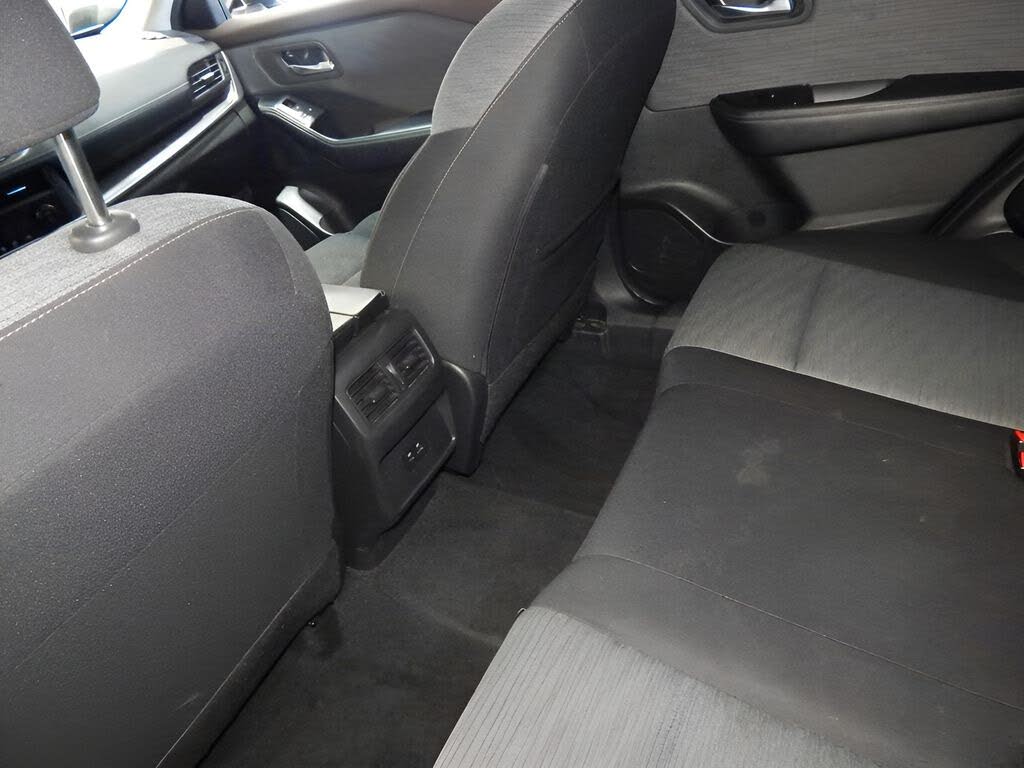 Vehicle view 33
