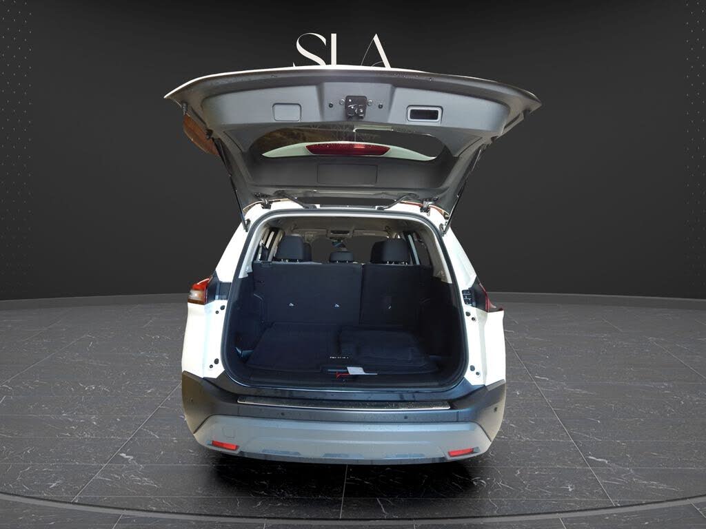Vehicle view 8