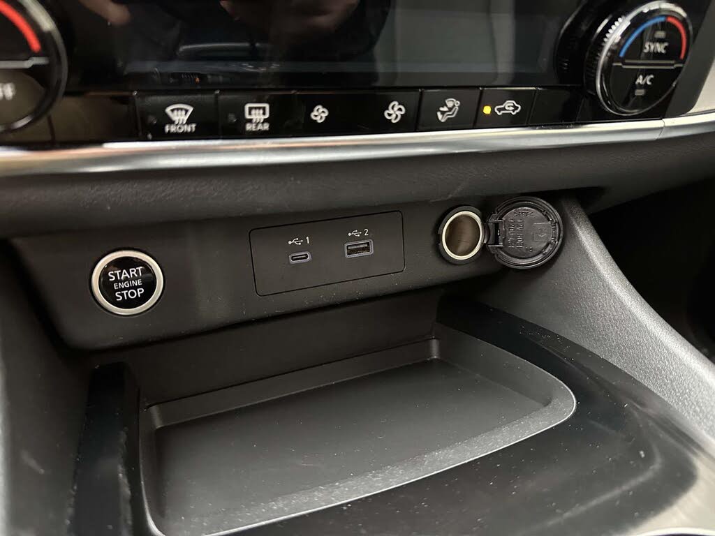 Vehicle view 23