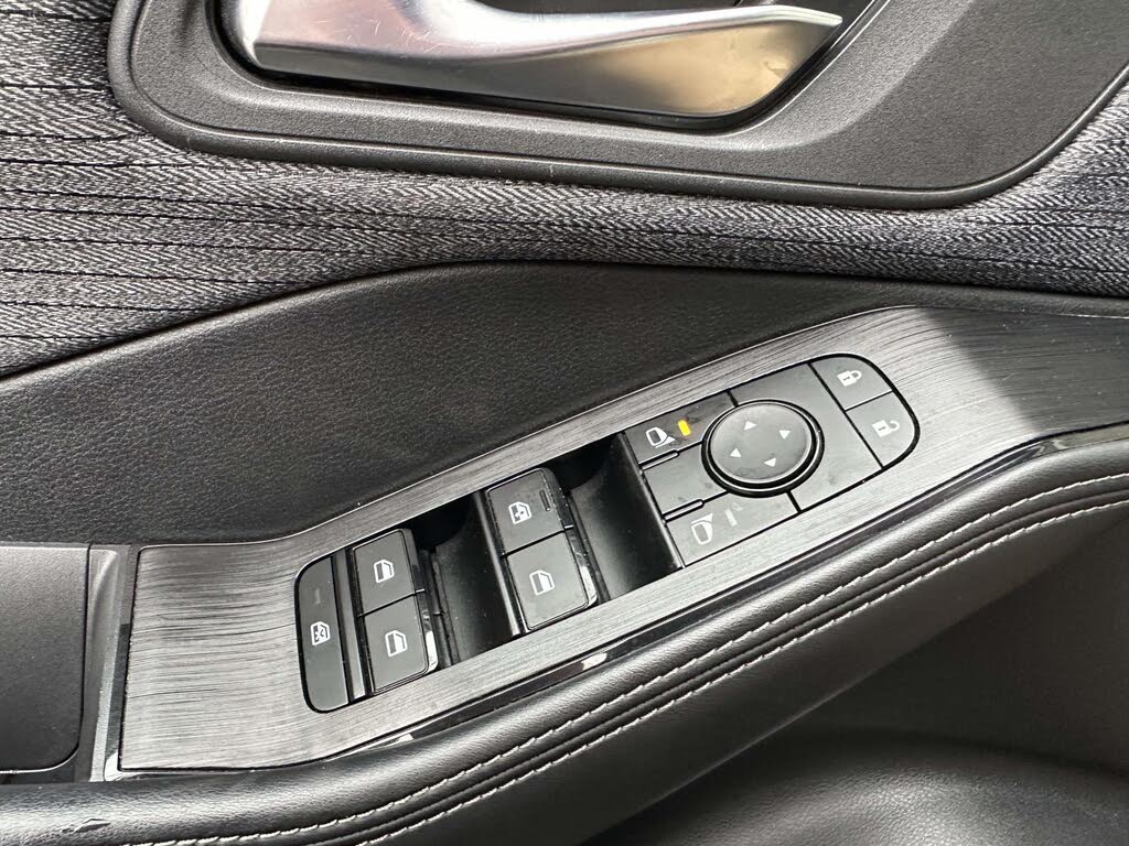 Vehicle view 33