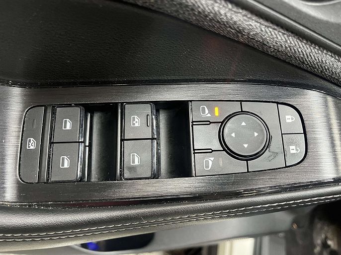 Vehicle view 18