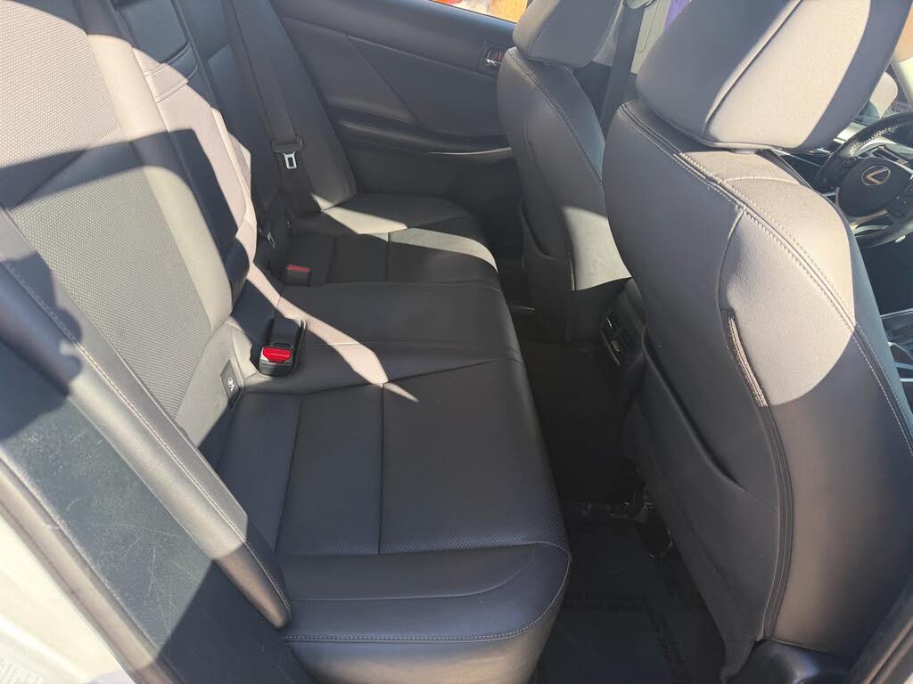 Vehicle view 18
