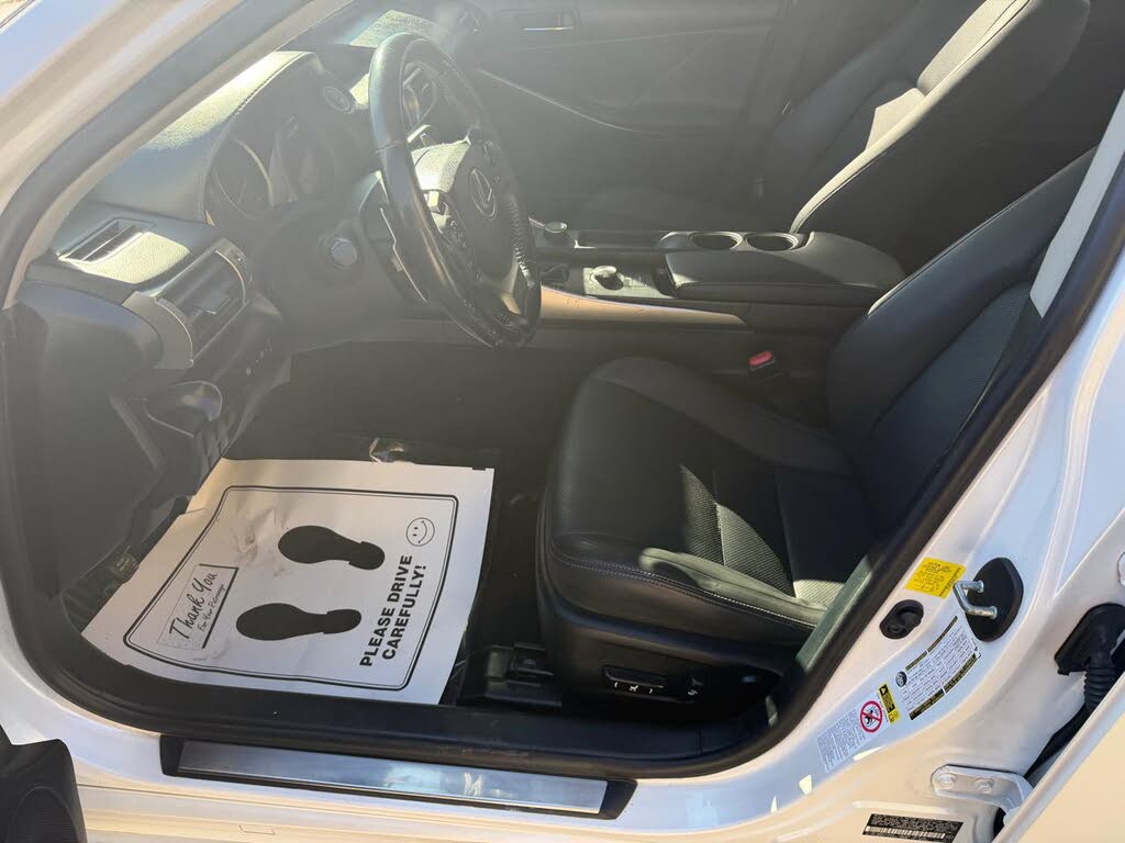 Vehicle view 23