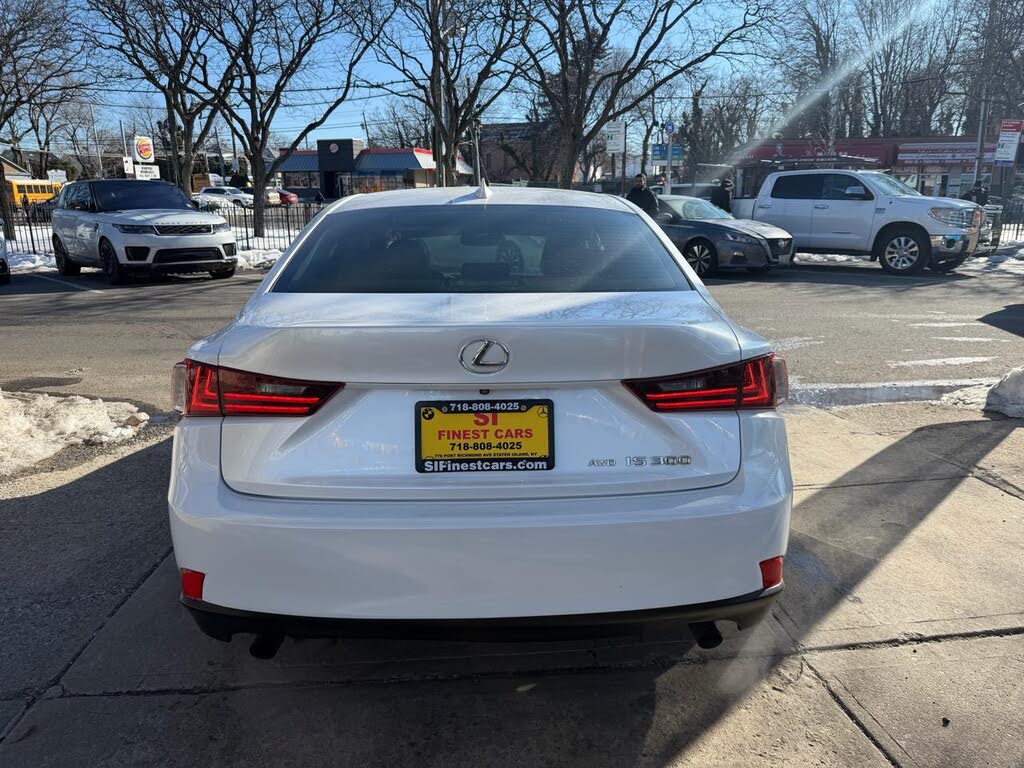 Vehicle view 9