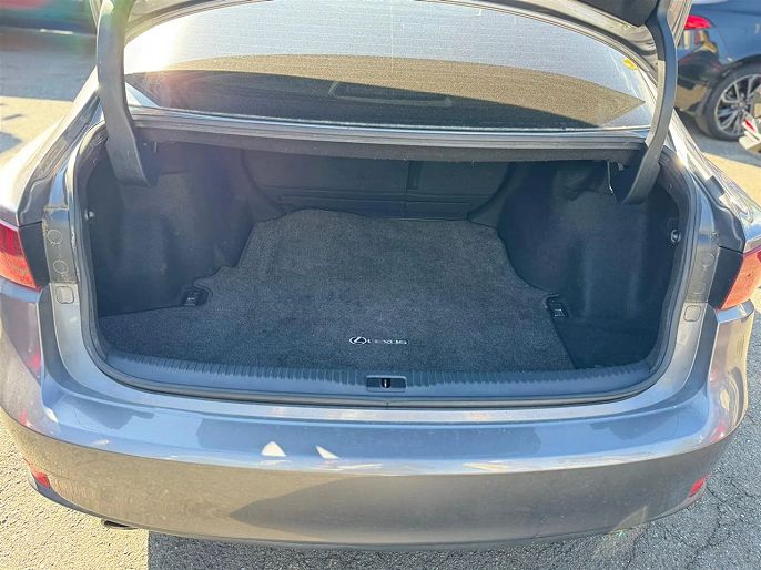 Vehicle view 13