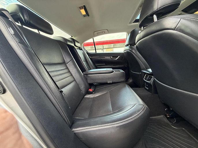 Vehicle view 82