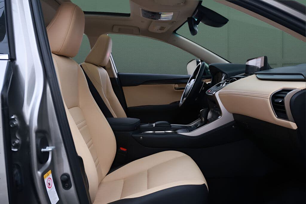 Vehicle view 16