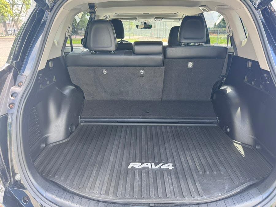 Vehicle view 9