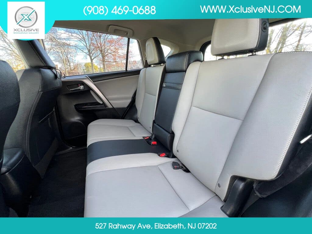 Vehicle view 25