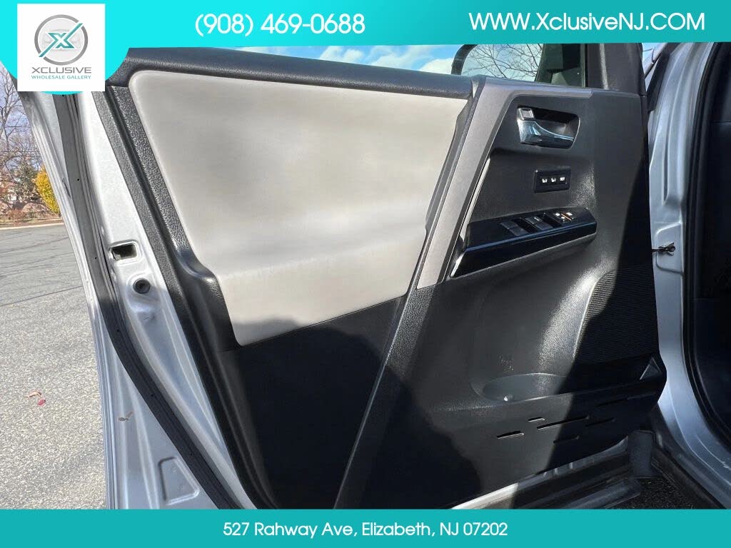 Vehicle view 7
