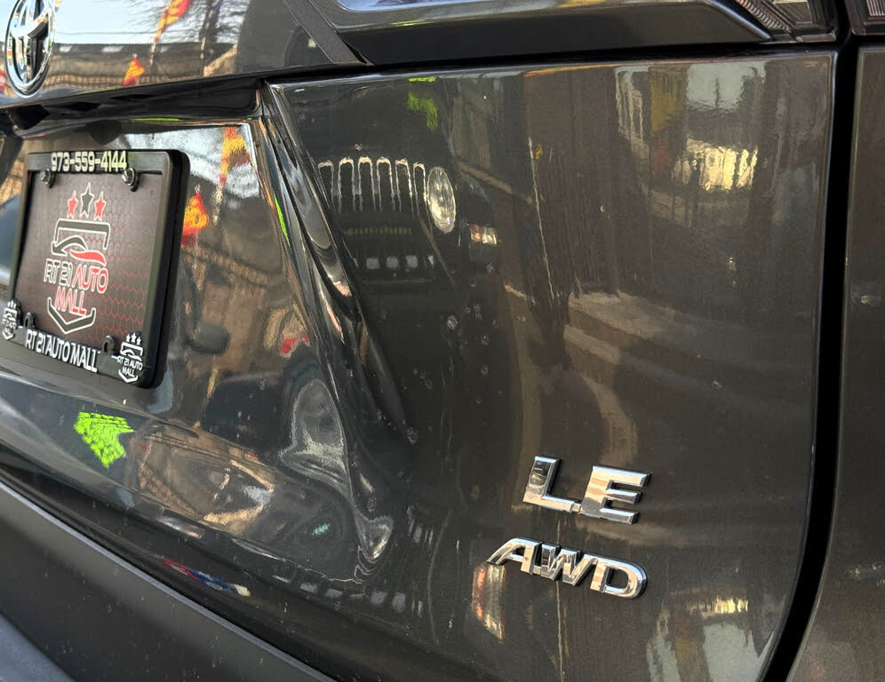 Vehicle view 9
