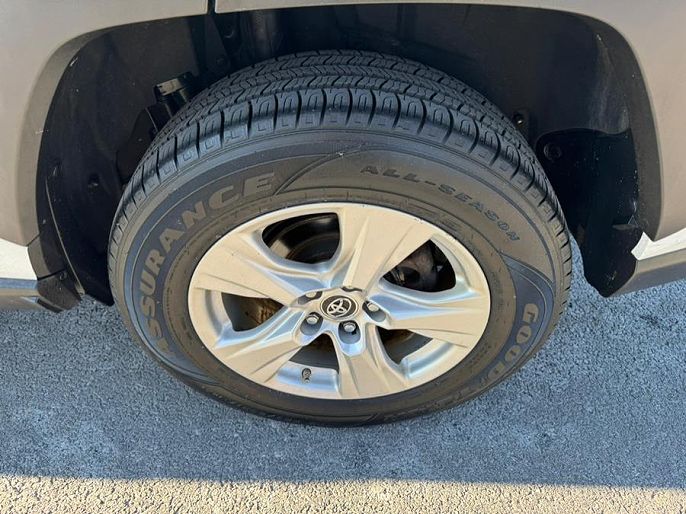 Vehicle view 19