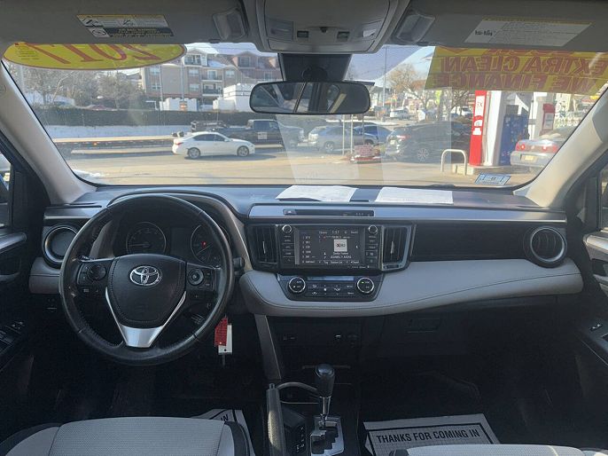 Vehicle view 17