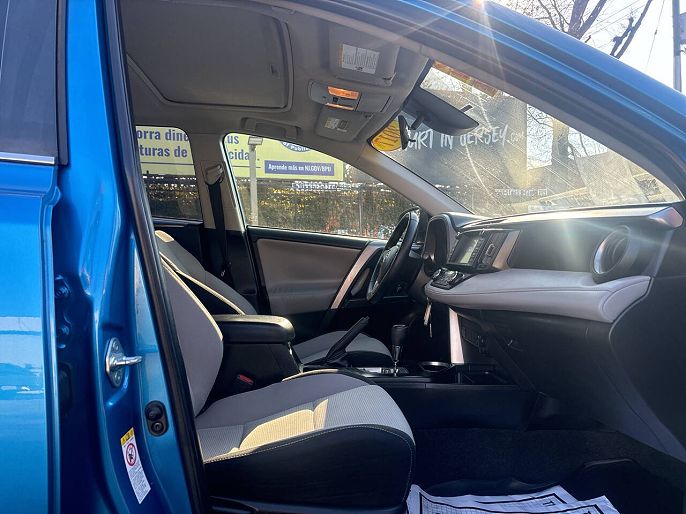 Vehicle view 8