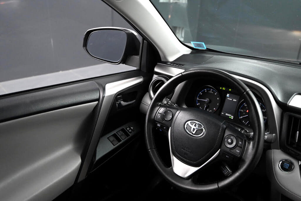Vehicle view 23