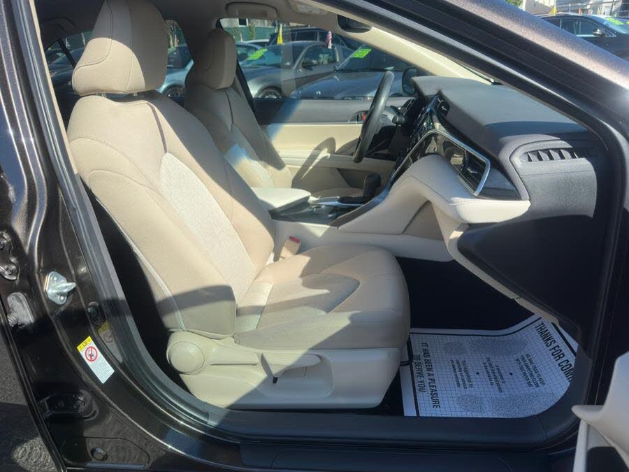 Vehicle view 16