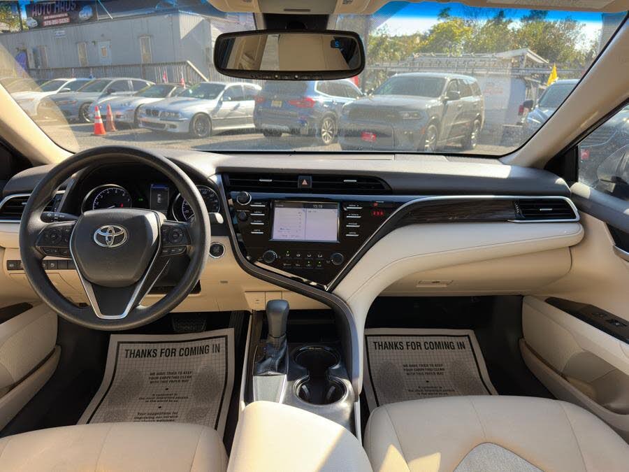 Vehicle view 17