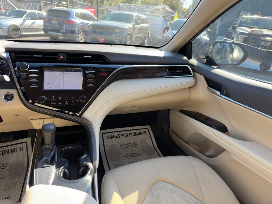 Vehicle view 18