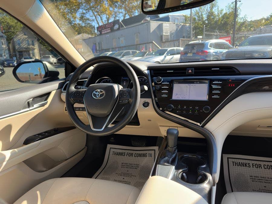 Vehicle view 19