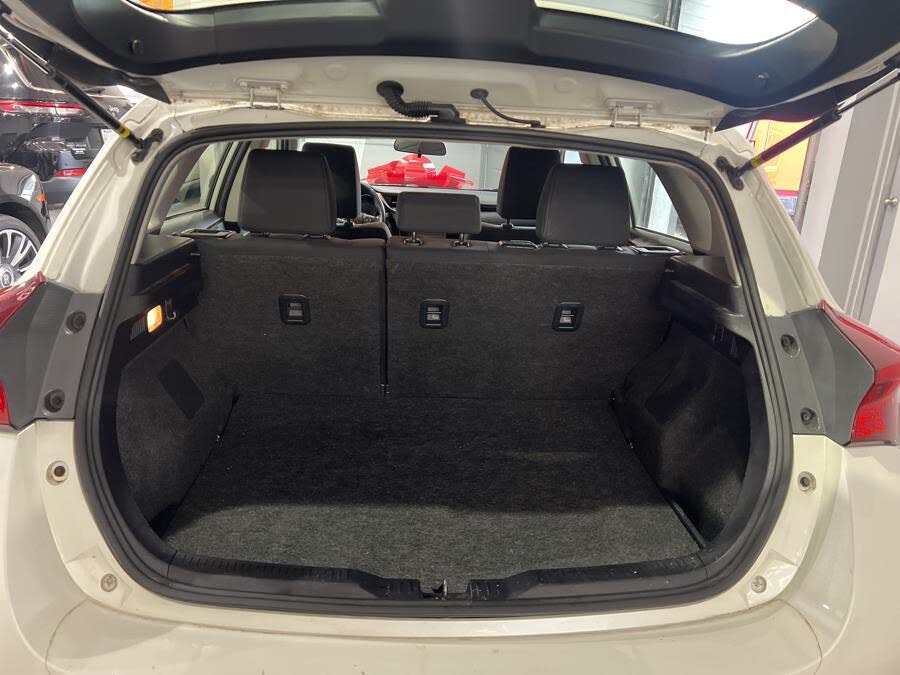 Vehicle view 17