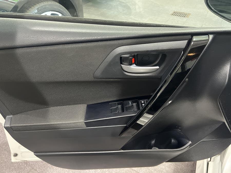 Vehicle view 18