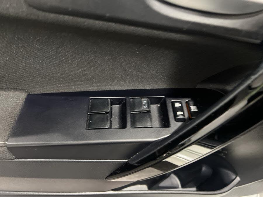 Vehicle view 19