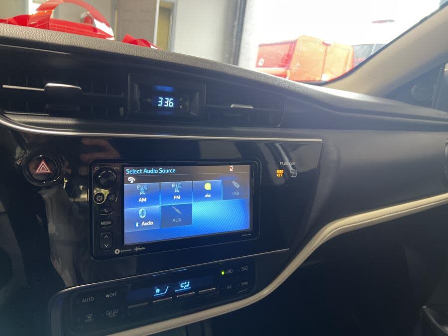 Vehicle view 25