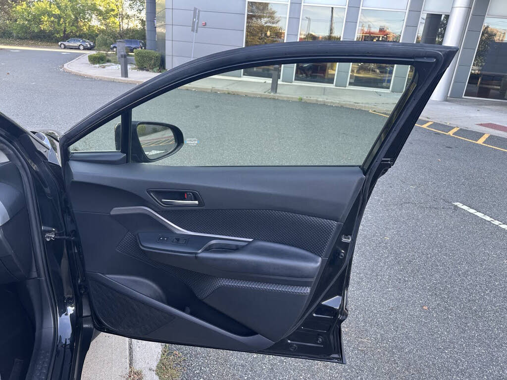 Vehicle view 16