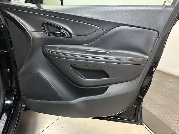 Vehicle view 37
