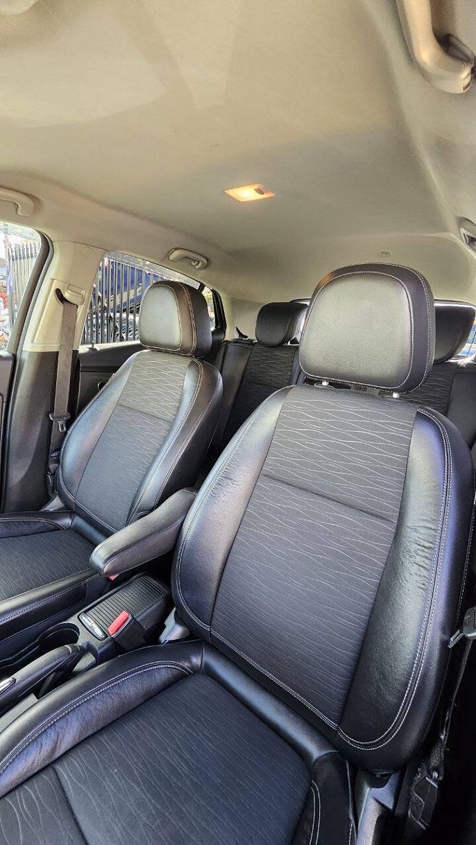 Vehicle view 11