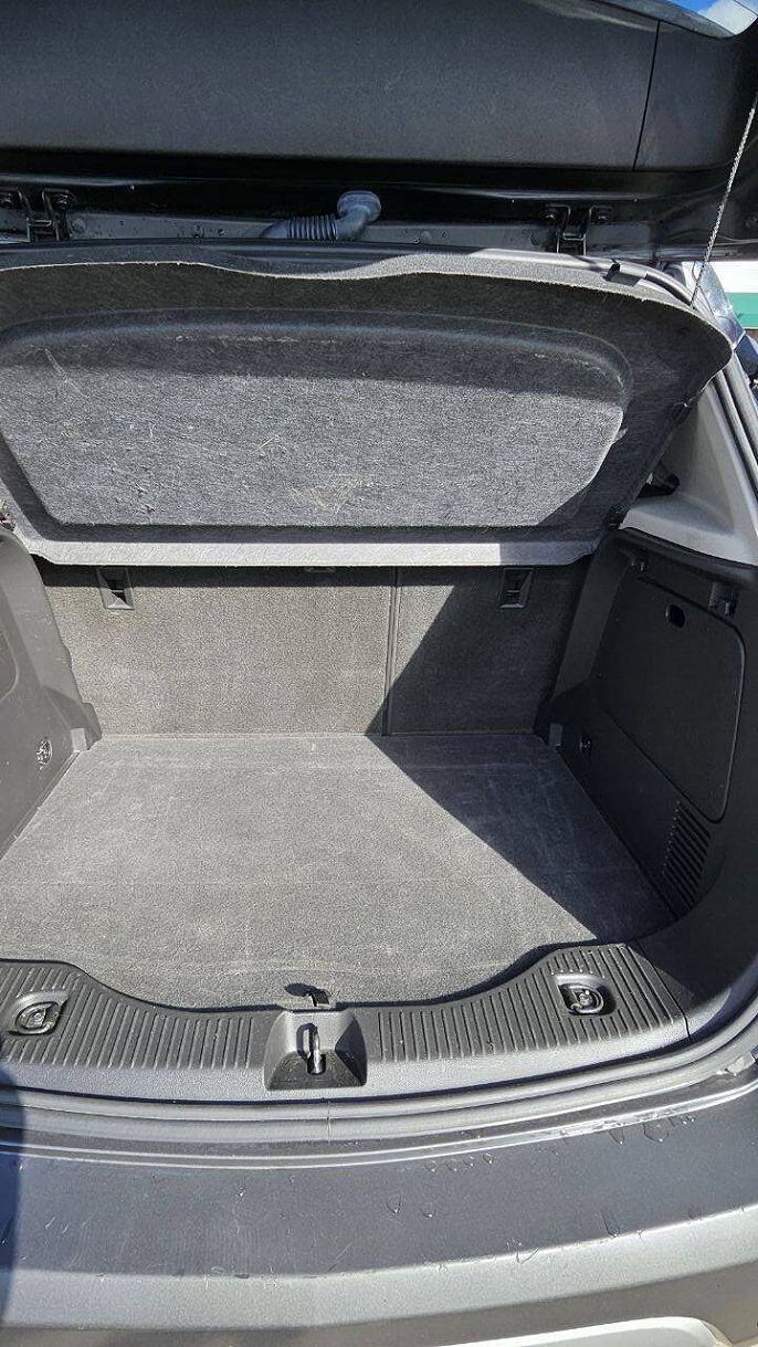 Vehicle view 9