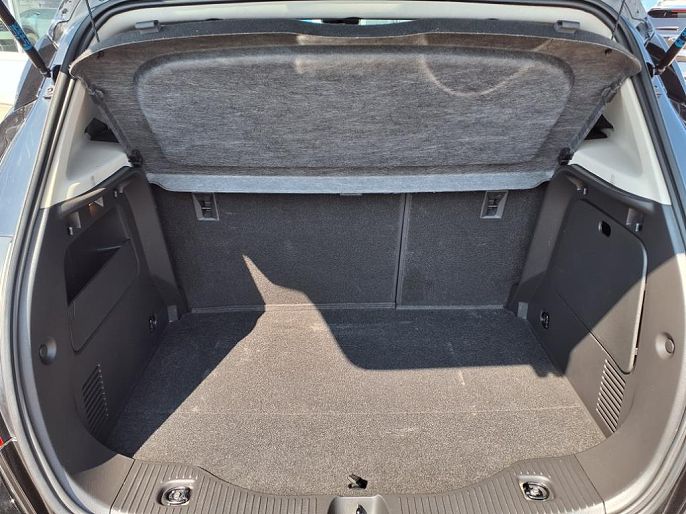 Vehicle view 33
