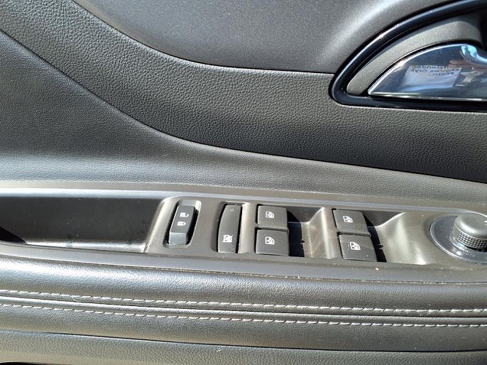 Vehicle view 34