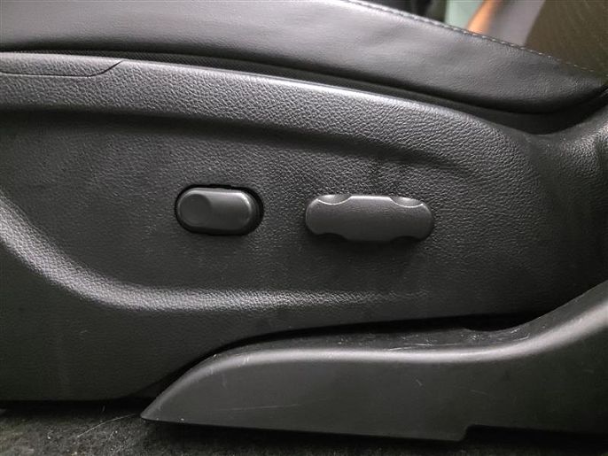 Vehicle view 19