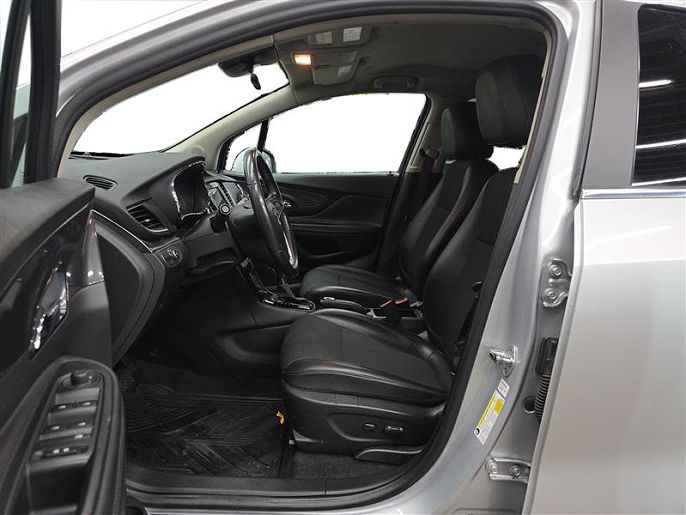 Vehicle view 9
