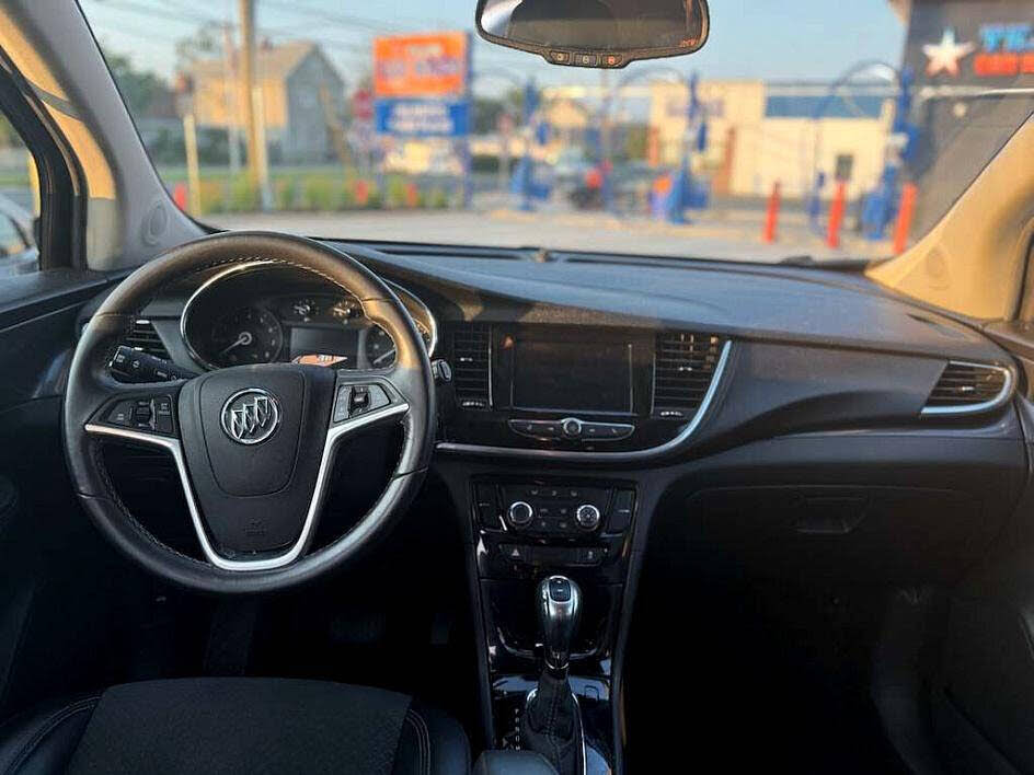 Vehicle view 8
