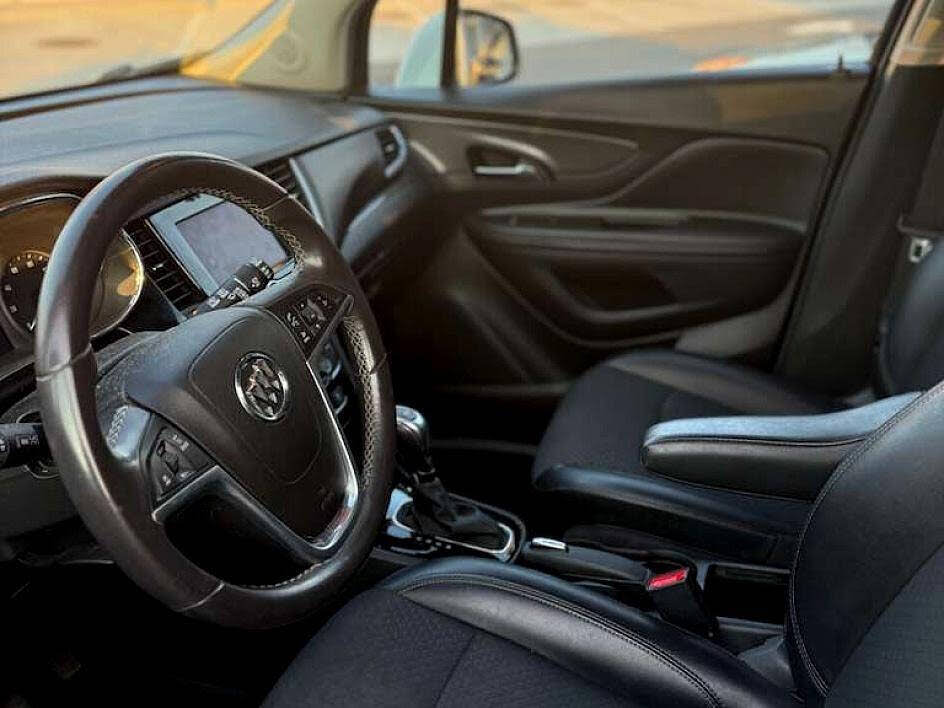 Vehicle view 9