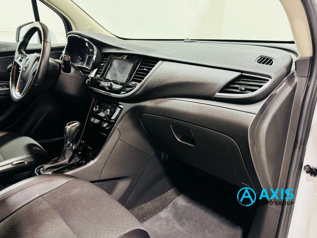 Vehicle view 33