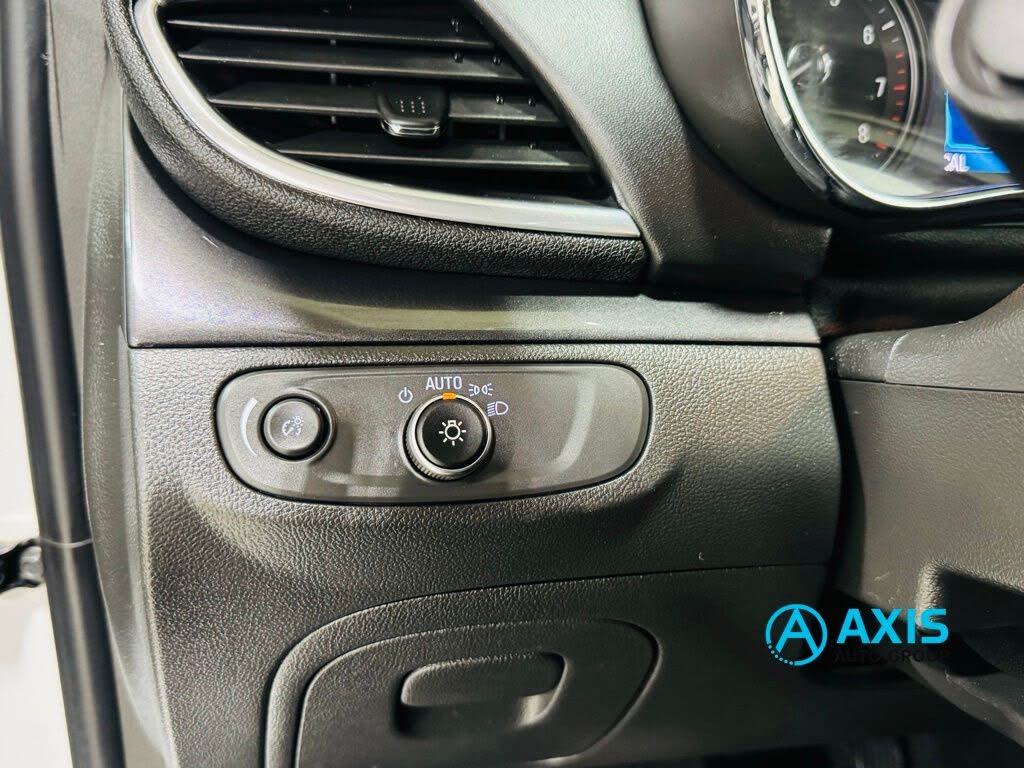 Vehicle view 34