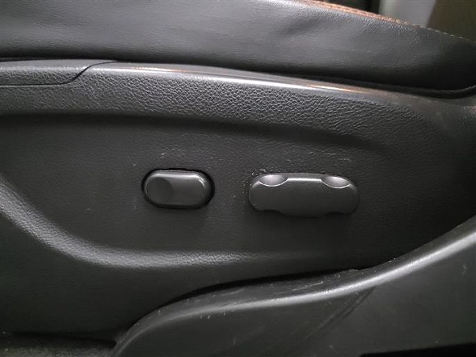 Vehicle view 19