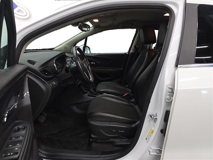 Vehicle view 9