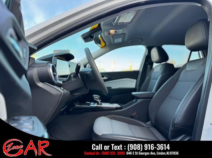 Vehicle view 18