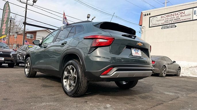 Vehicle view 9