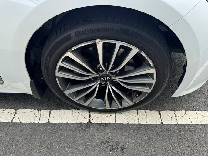 Vehicle view 17